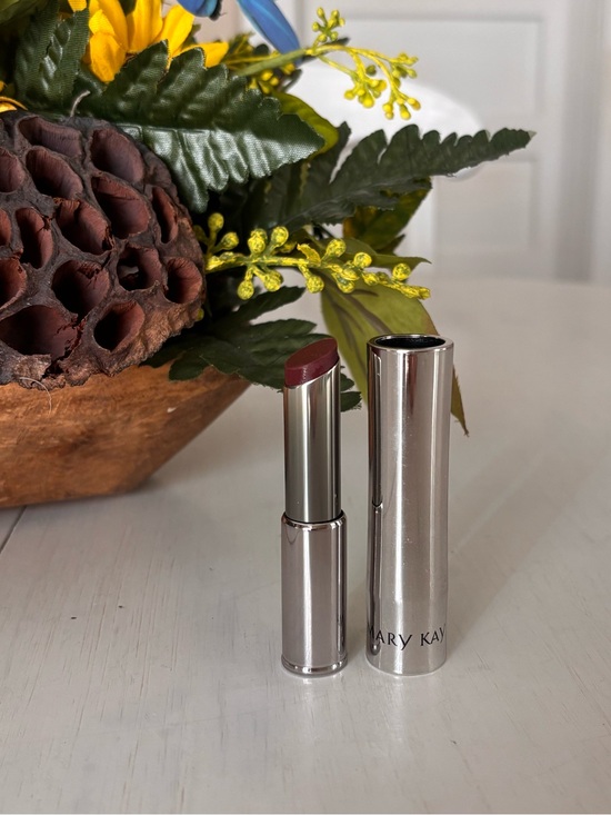 Mary Kay Other - Mary Kay True Dimensions Lipstick - Berry À La Mode shade